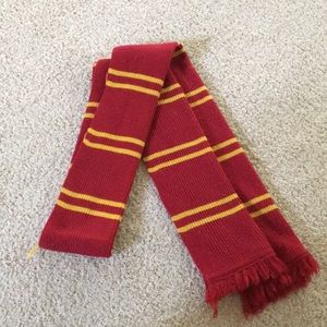 Griffindor knitted scarf ⚡️⚡️⚡️